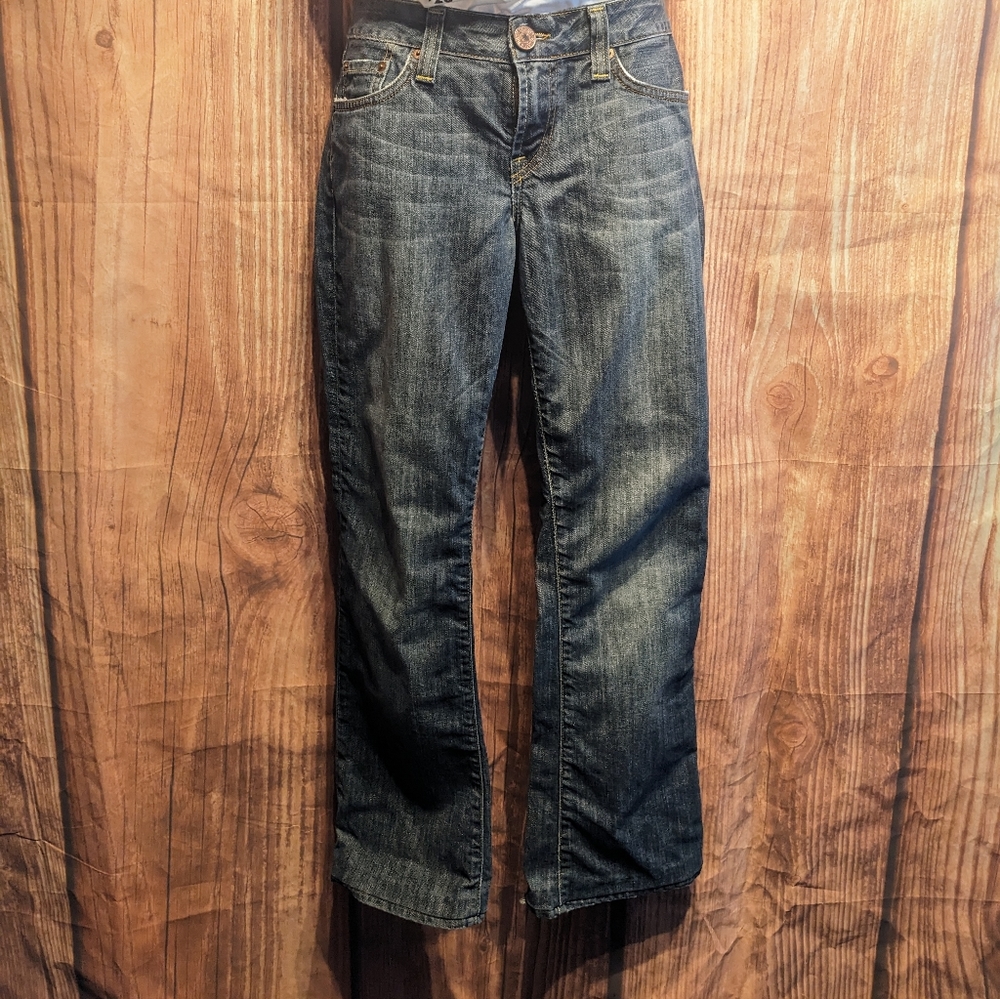 3 for $21 Lucky Brand medium wash jeans